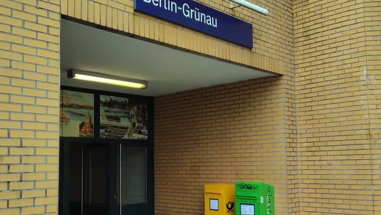 S-Bahnhof Grnau: Briefkasten wieder in Betrieb nehmen